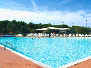 piscina club esse gallura beach santa teresa di gallura