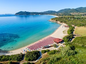 spiaggia 3 villaggio sant elmo beach hotel castiadas