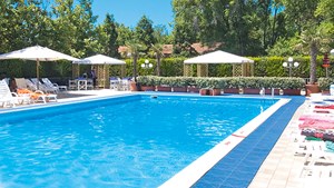 hotel st moritz rimini piscina 2