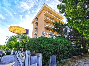 hotel bruna cesenatico struttura est