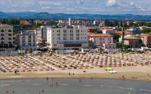 Hotel Hotel Blumen a Viserba di Rimini