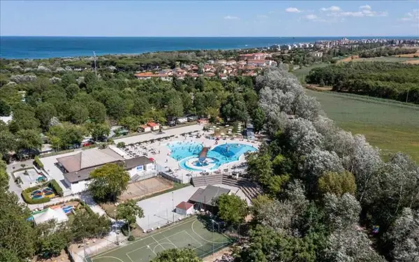 Hotel Camping Adriano Family Collection a Punta Marina Terme