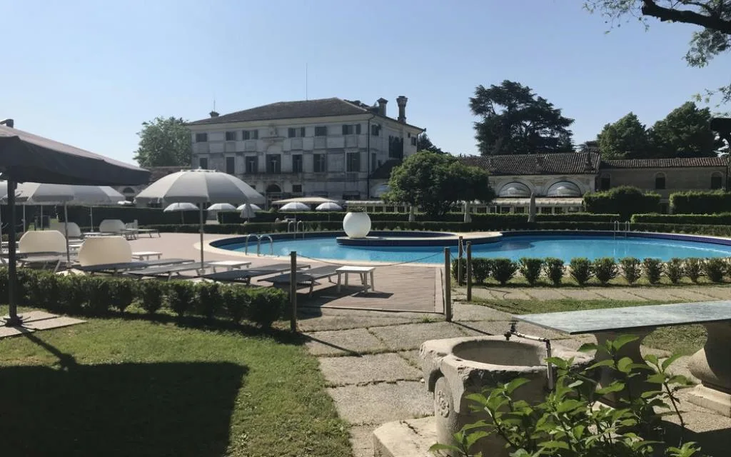 Piscina