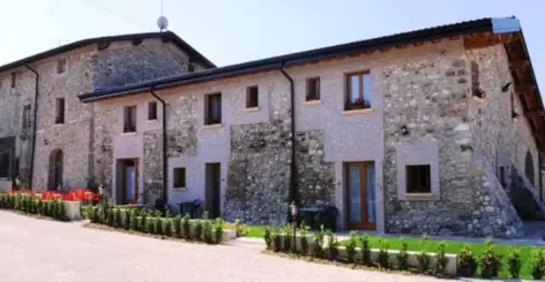 Hotel Agriturismo Corte la Sacca a Pozzolengo 