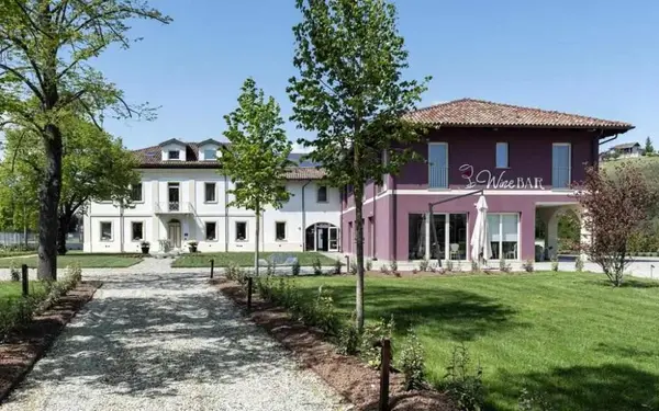 Hotel Resort Aja della Mirusina a Canelli