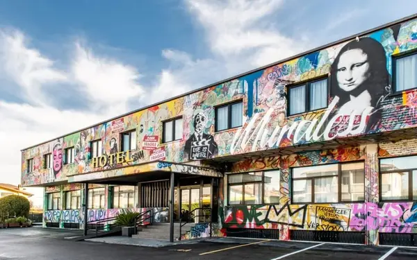 Hotel Hotel Muraless Art a Castel d'Azzano