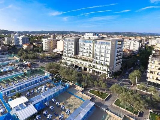 Hotel HOTEL CHARLIE - LINDBERGH HOTEL a Pesaro