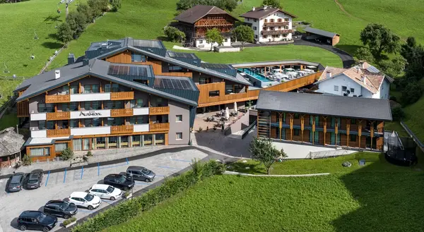 Hotel HOTEL ALPENROYAL a Castelrotto