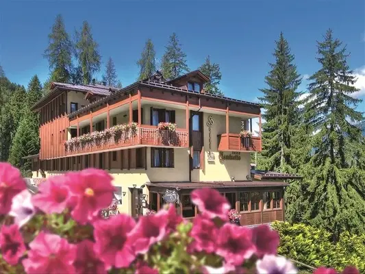 Hotel HOTEL CAMINETTO a Commezzadura