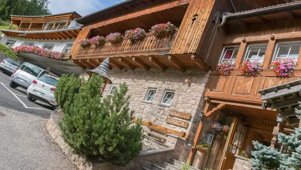 Hotel ARNICA MOUNTAIN HOTEL a Moena