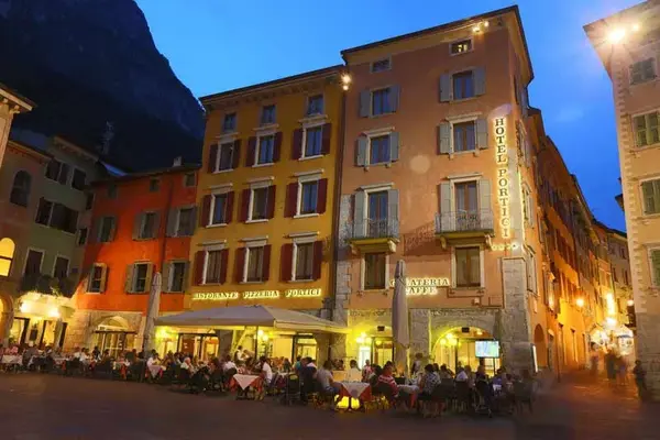 Hotel HOTEL PORTICI ROMANTIK & WELLNESS a Riva del Garda