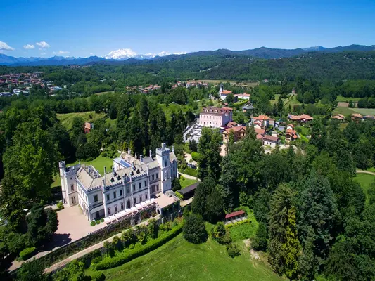 Hotel CASTELLO DAL POZZO RESORT OLEGGIO a Laghi Nord Italia