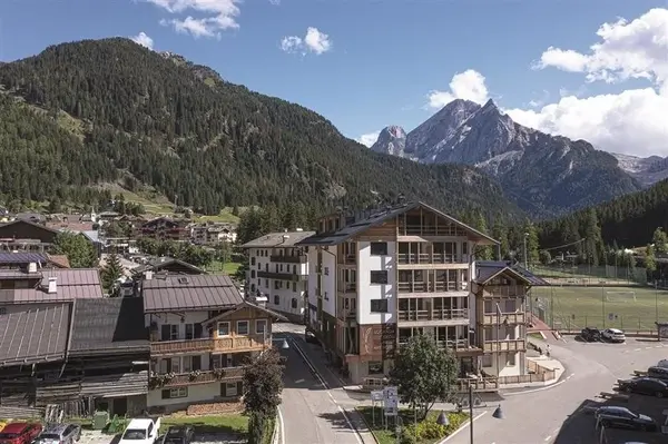Hotel LOCANDA DEGLI ARTISTI a Alba di Canazei