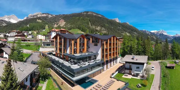 Hotel CIAMPEDIE LUXURY ALPINE SPA HOTEL a Val di Fassa