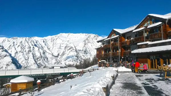 Hotel Savoia Mountain Resort a Bardonecchia