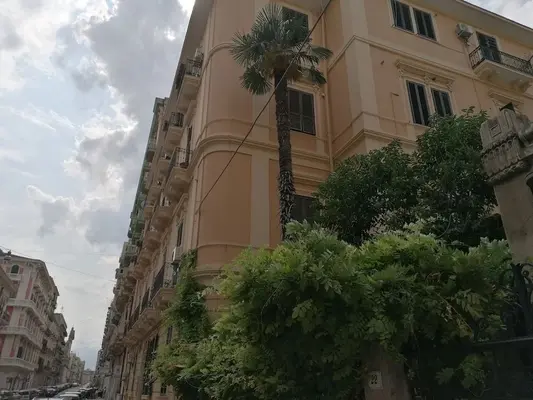 Hotel Queen 24 a Taranto