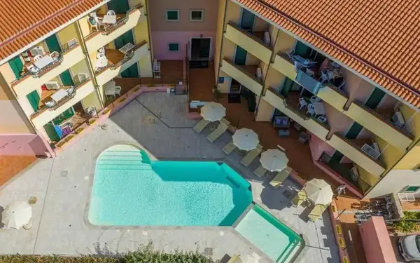 Hotel Residence I Mirti Bianchi a Santa Teresa di Gallura