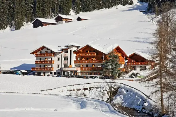 Hotel Aktivhotel Feldrand a Sarentino